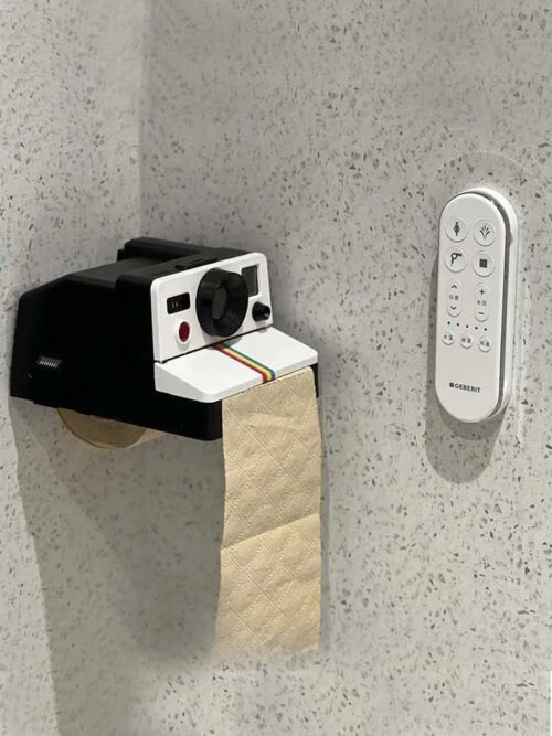 Porte-papier hygiénique en forme d'appareil photo Polaroid – Image 4